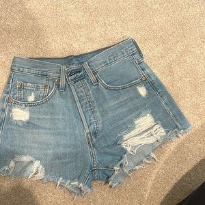 Levi Jean Shorts